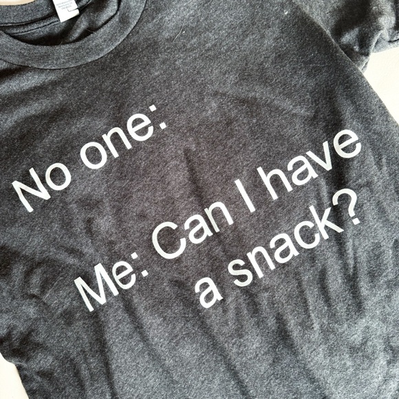 Portage & Main 🇨🇦 • T-Shirt - Picture 3 of 4